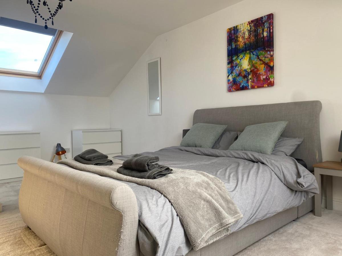 The Duplex Nairn- Spacious 3 Bedroom With Sunny Balcony Kültér fotó