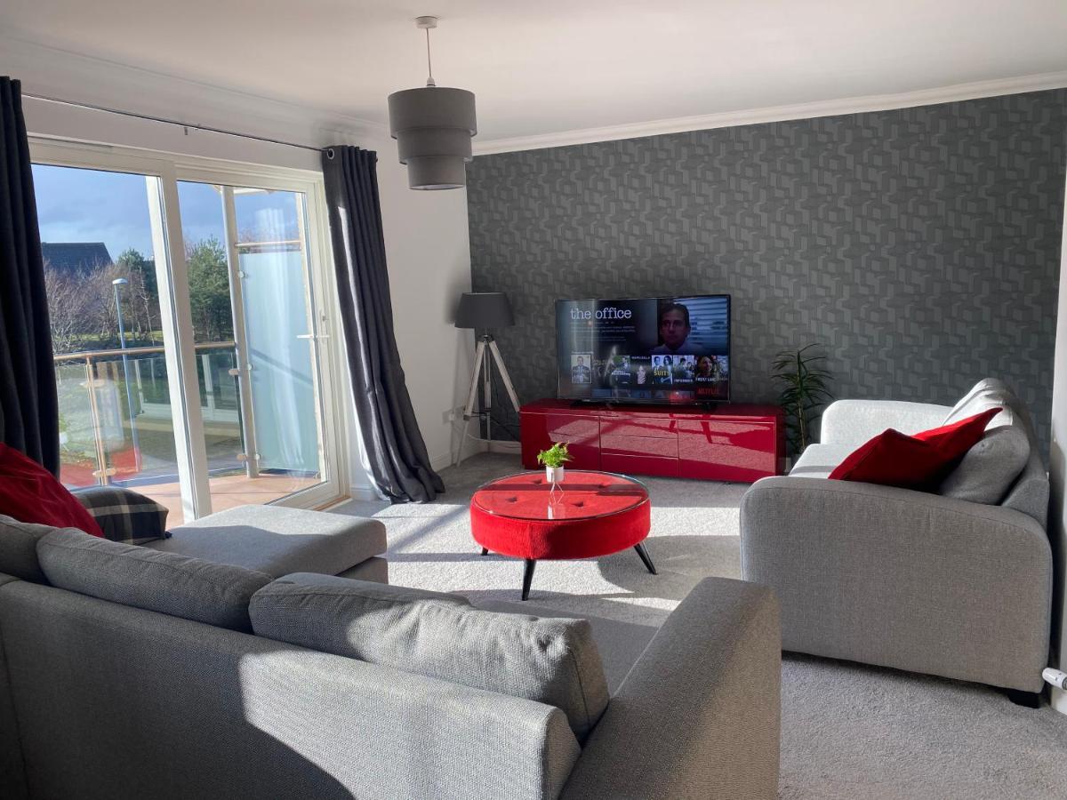 The Duplex Nairn- Spacious 3 Bedroom With Sunny Balcony Kültér fotó