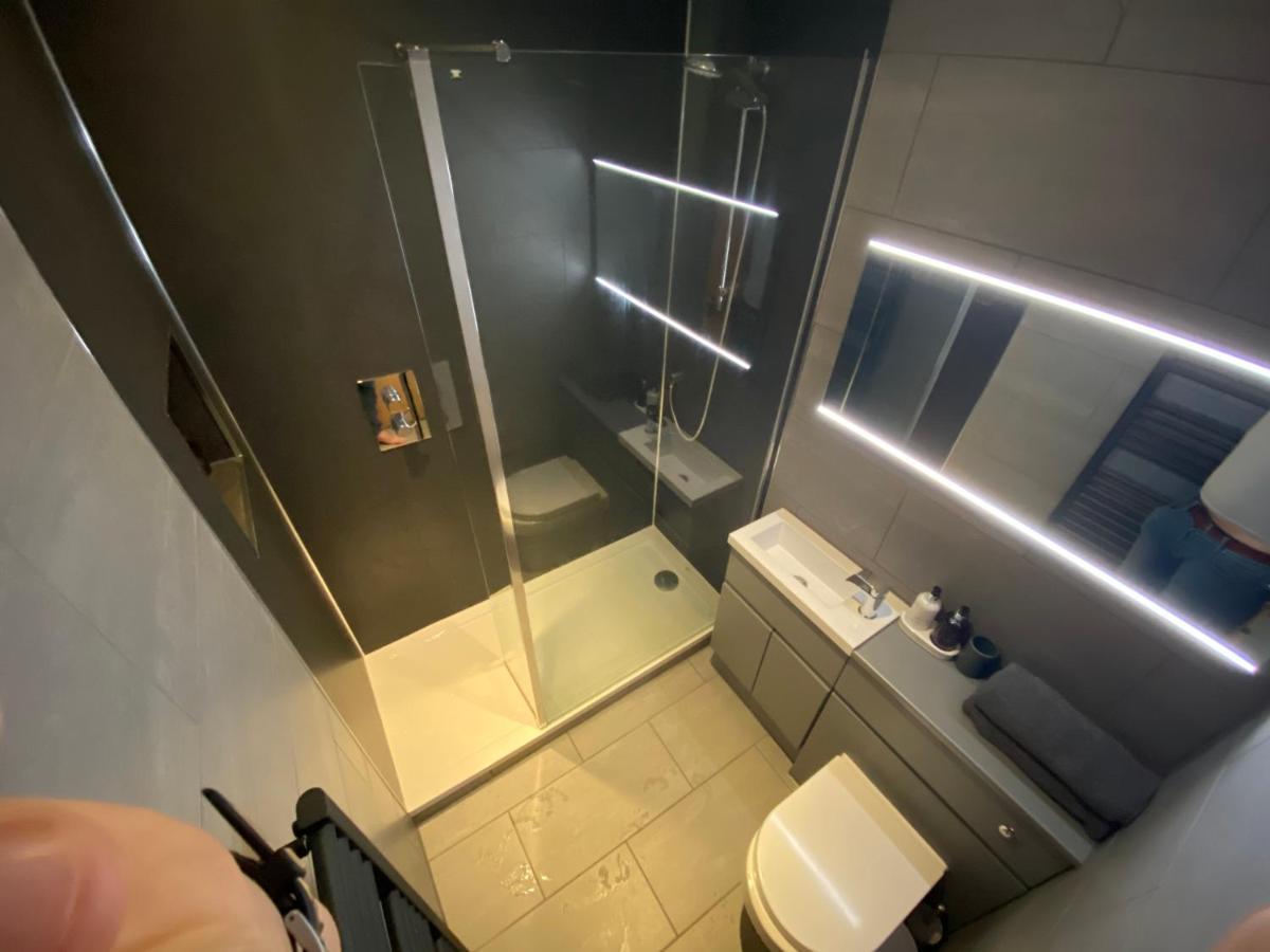The Duplex Nairn- Spacious 3 Bedroom With Sunny Balcony Kültér fotó