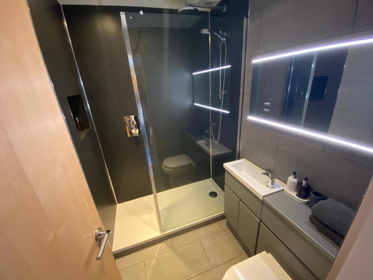 The Duplex Nairn- Spacious 3 Bedroom With Sunny Balcony Kültér fotó