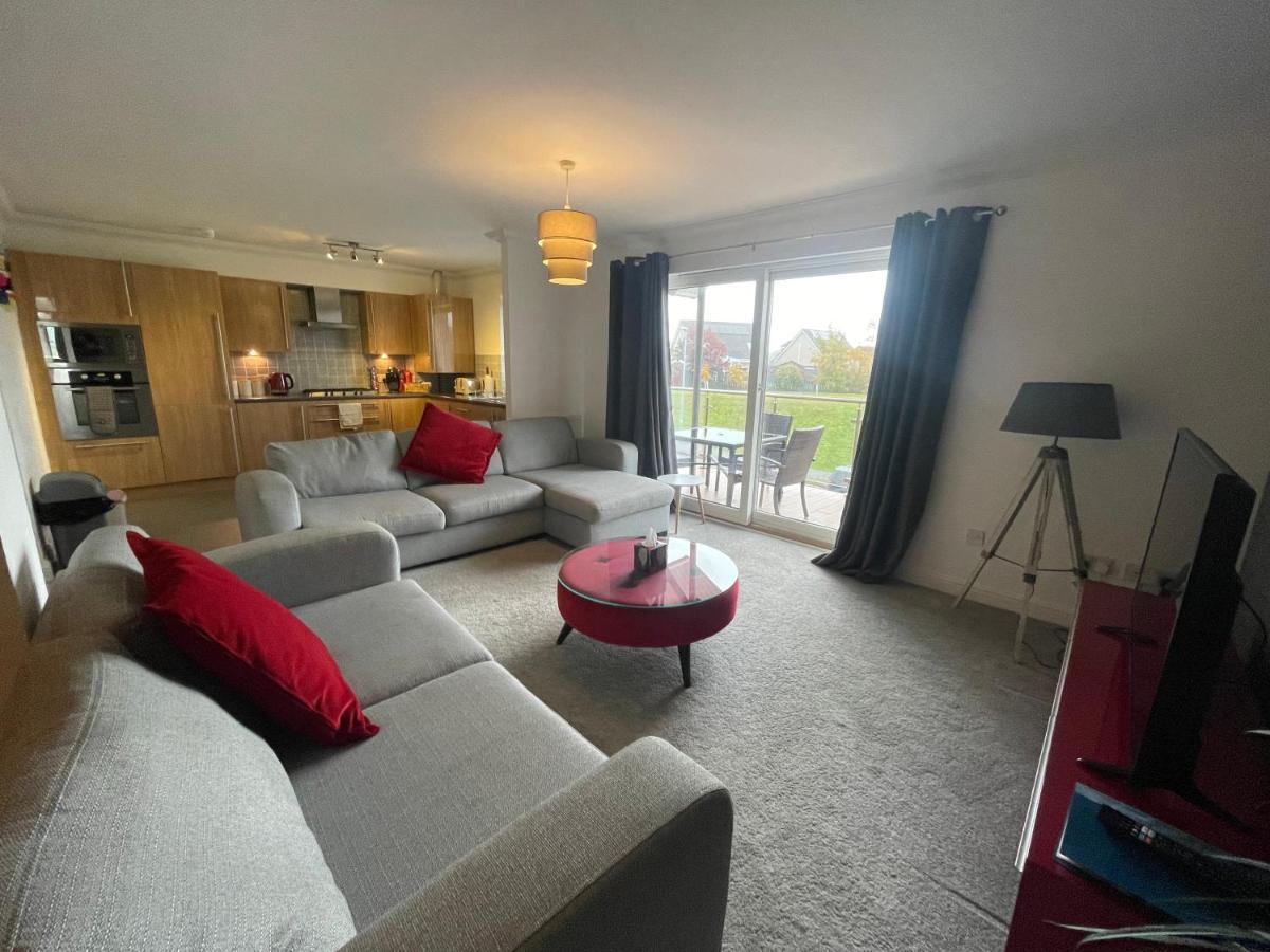 The Duplex Nairn- Spacious 3 Bedroom With Sunny Balcony Kültér fotó