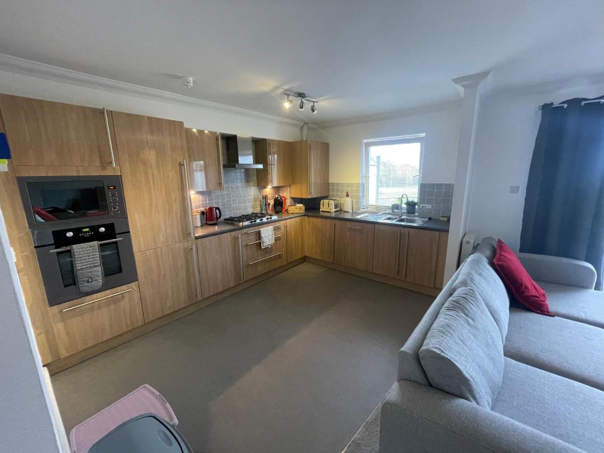 The Duplex Nairn- Spacious 3 Bedroom With Sunny Balcony Kültér fotó
